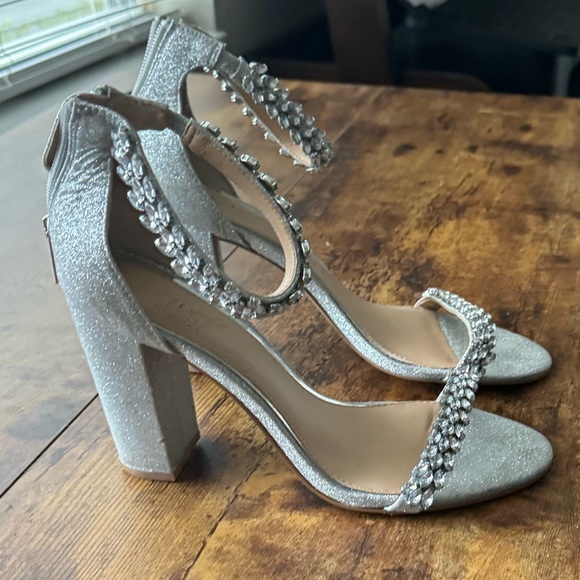 Badgley Mischka Heels - Picture 2 of 4